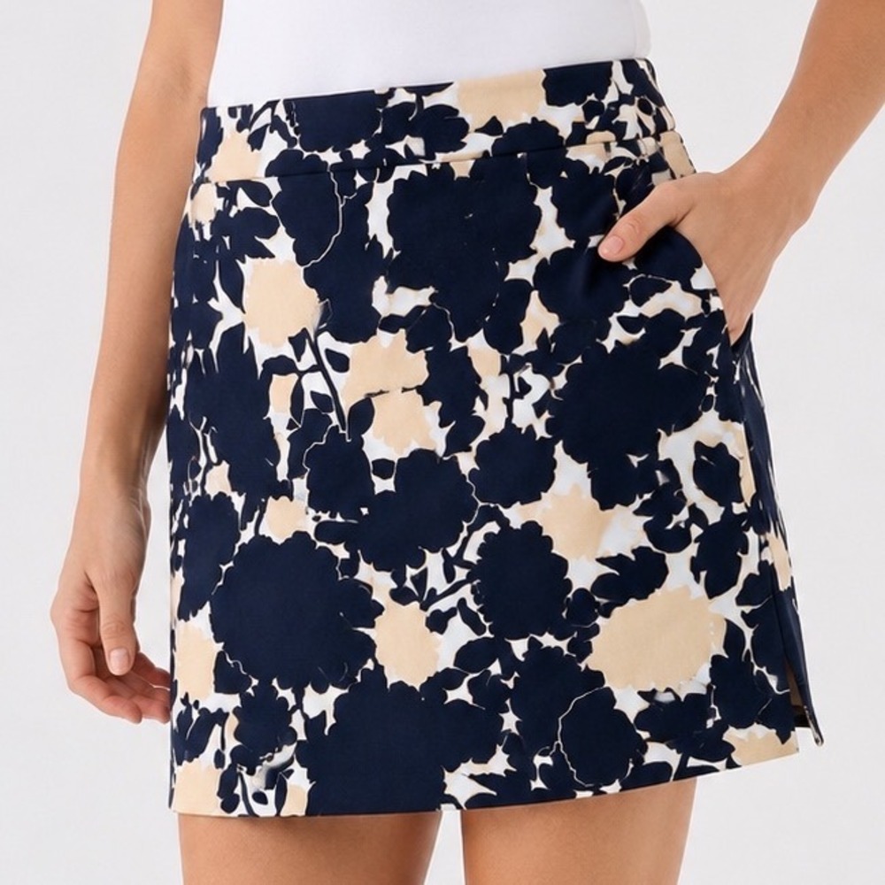 Rafaella Floral Pull On Golf Skort Women's Small Navy Cream Stretch Skirt Shorts